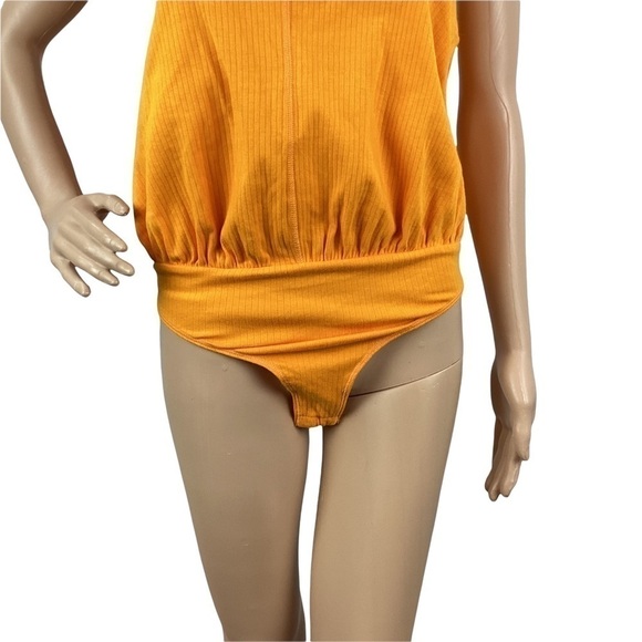 Free People Marissa Bodysuit Size M Tangerine - Picture 3 of 7